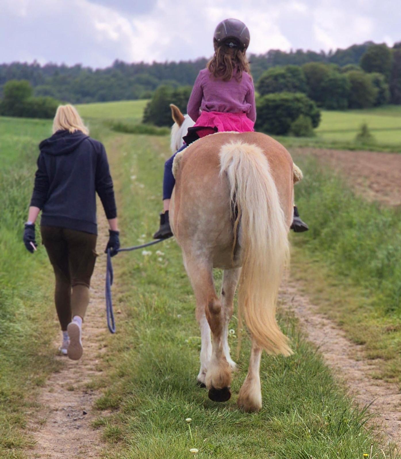 🧘🐴 Yoga & Reiten Kids